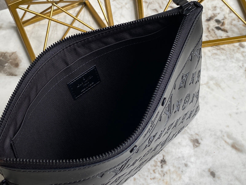 LOV - Luxurious Totes - 1382