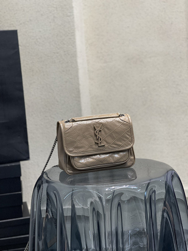 Luxurious Totes - Latest - 8736