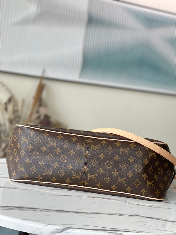 LOV - Luxurious Totes - 1668