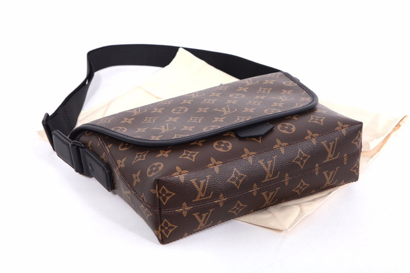 LOV - Luxurious Totes - 2361