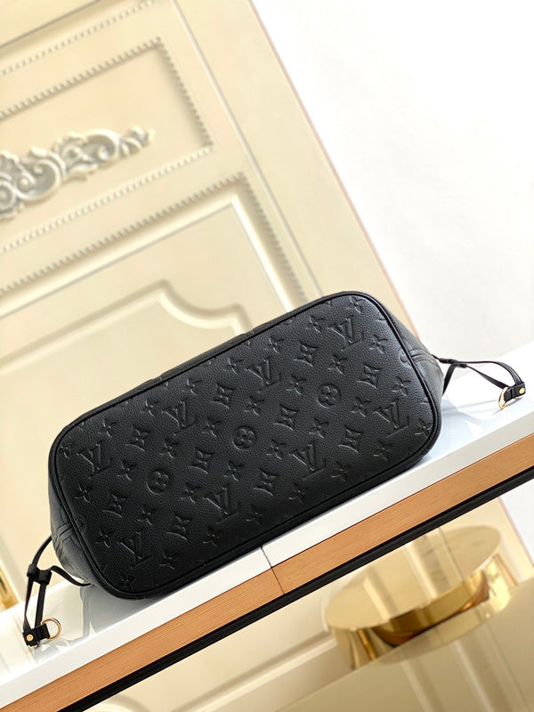 LOV - Luxurious Totes - 1673