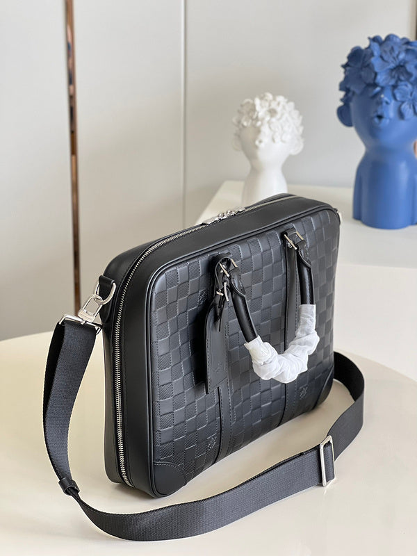 LOV - Luxurious Totes - 1840