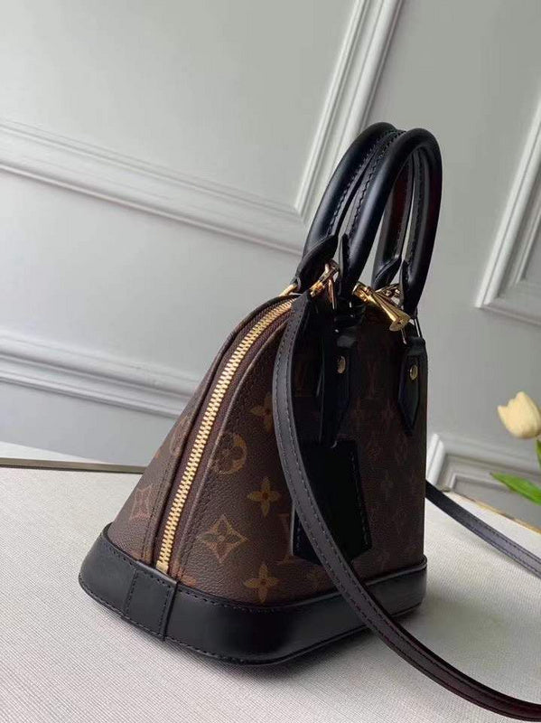LOV - Luxurious Totes - 2479