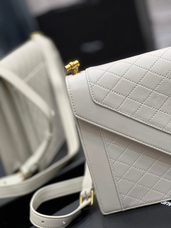 Luxurious Totes - Latest - 8274
