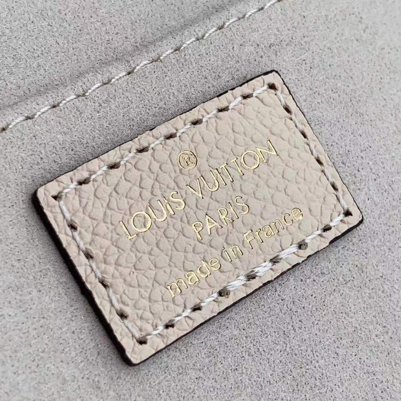 LOV - Luxurious Totes - 2467