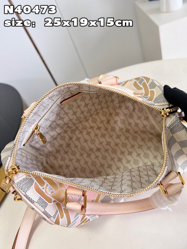 LOV - Luxurious Totes - 567