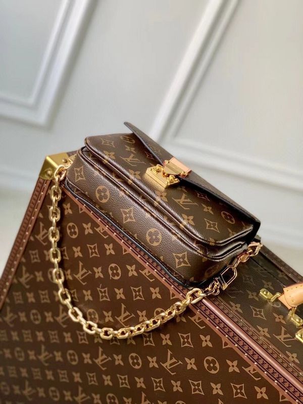 LOV - Luxurious Totes - 827