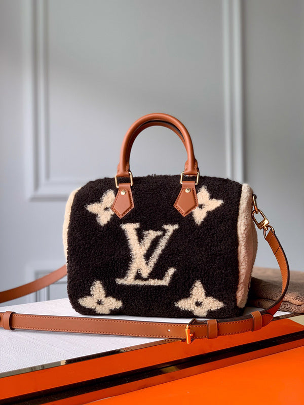 Luxurious Totes - Latest - 9673