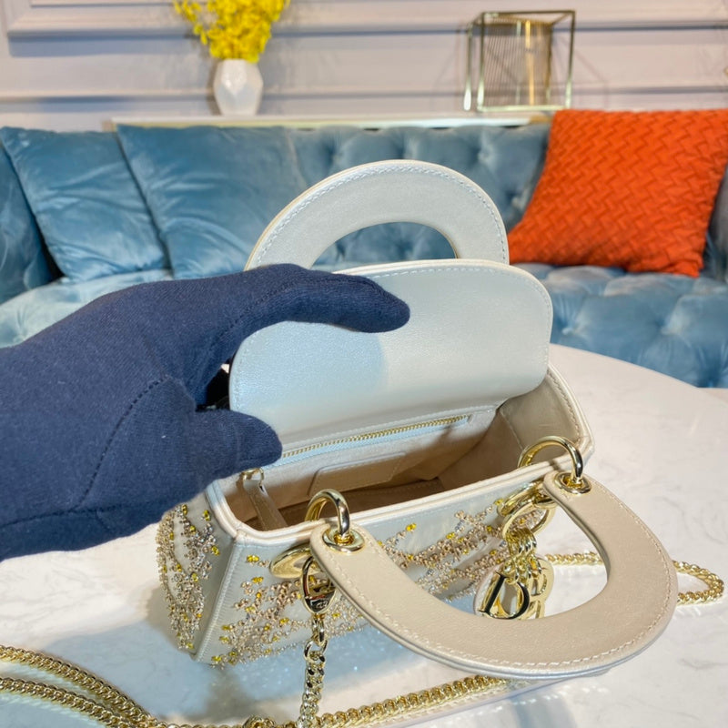 Luxurious Totes - Latest - 6330