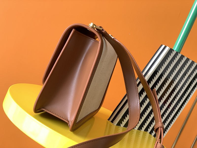 Luxurious Totes - Latest - 8835