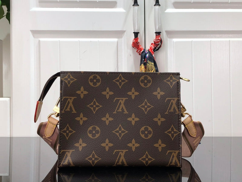 LOV - Luxurious Totes - 1809