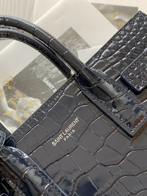 Luxurious Totes - Latest - 8866