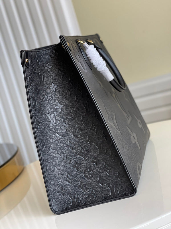 LOV - Luxurious Totes - 2017