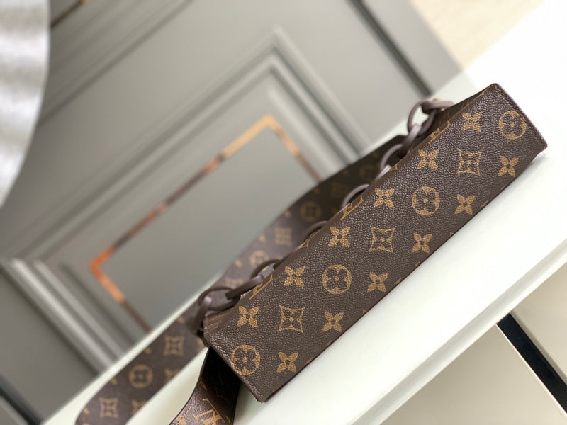 LOV - Luxurious Totes - 1909