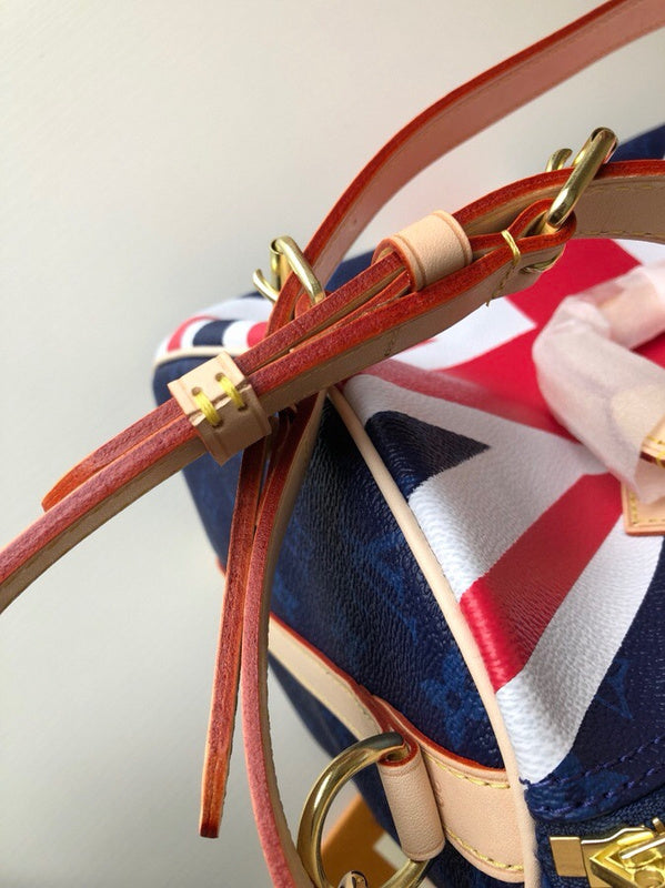 Luxurious Totes - Latest - 9717