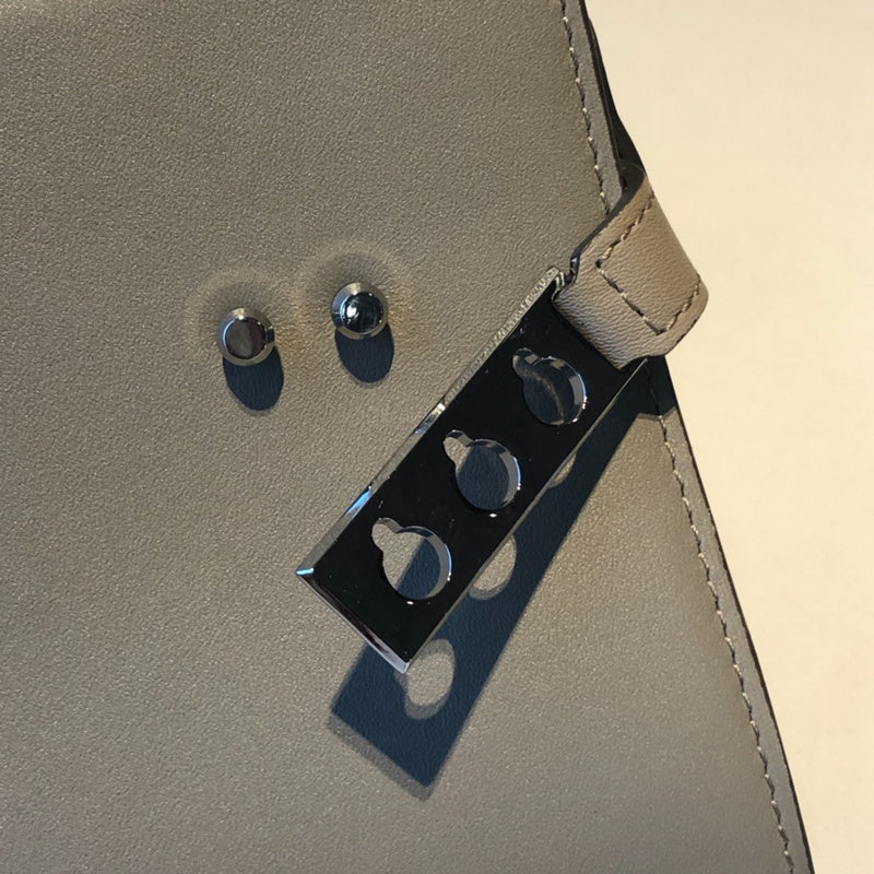 Luxurious Totes - Latest - 6069