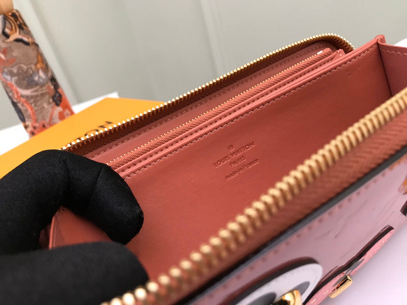 Luxurious Totes - Latest - 691