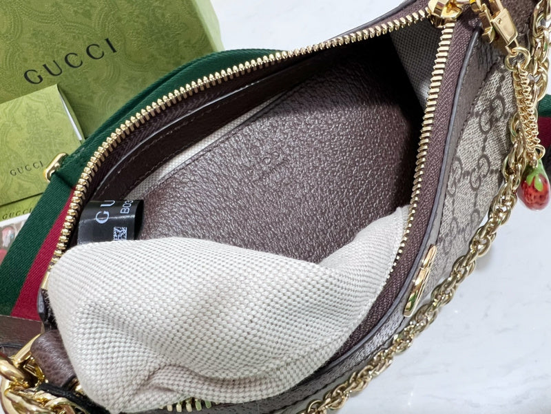 GUI - Luxurious Totes - 651