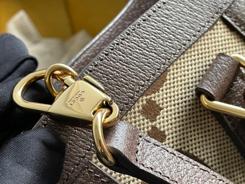 GUI - Luxurious Totes - 1185