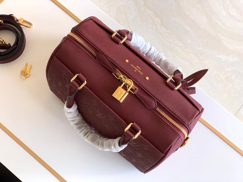LOV - Luxurious Totes - 067