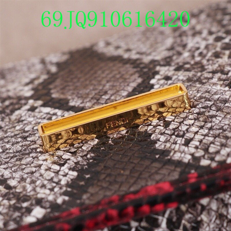 GC - Shoulder - 2898