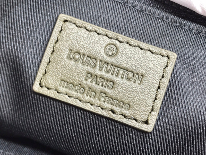 LOV - Luxurious Totes - 2201