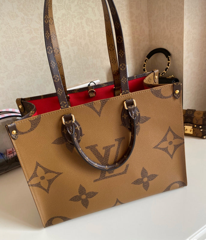 LOV - Luxurious Totes - 2567