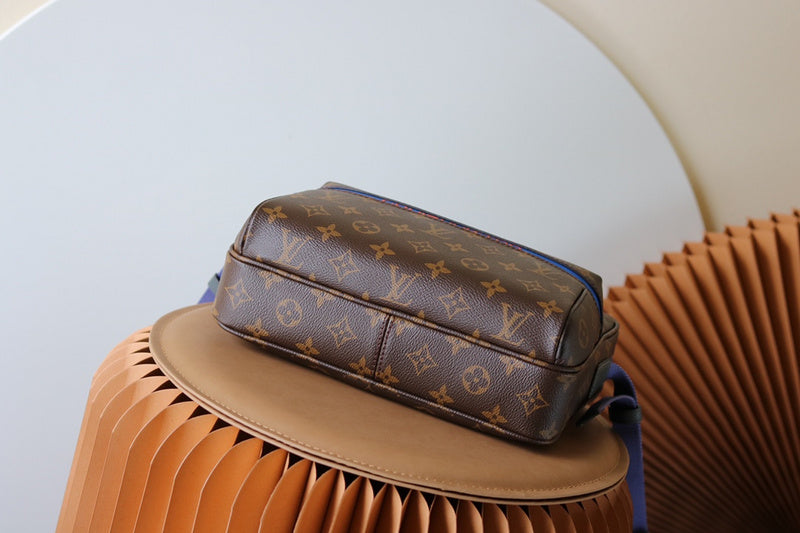 LOV - Luxurious Totes - 2041