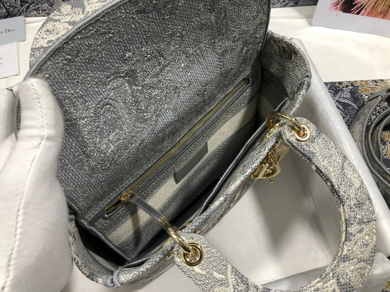 Luxurious Totes - Latest - 6510