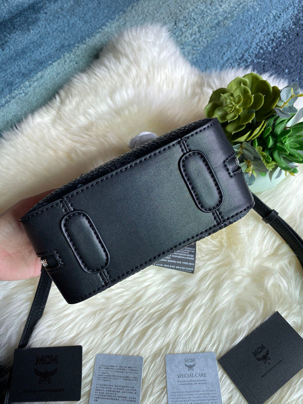 Luxurious Totes - Latest - 7909
