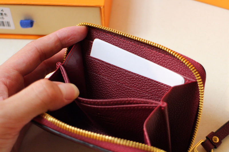 Luxurious Totes - Latest - 851