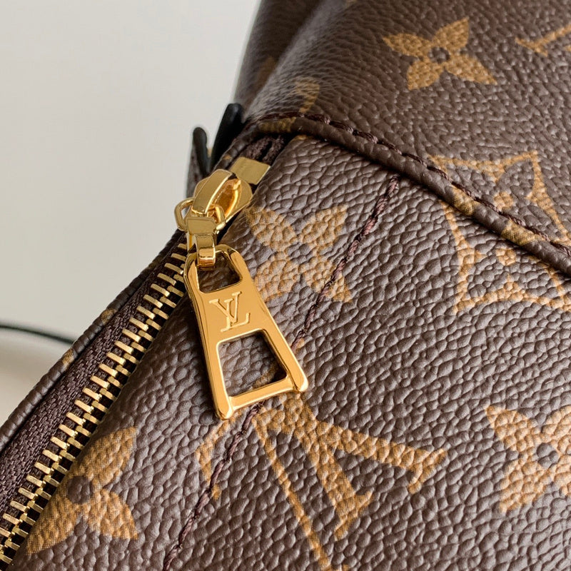 LOV - Luxurious Totes - 2028
