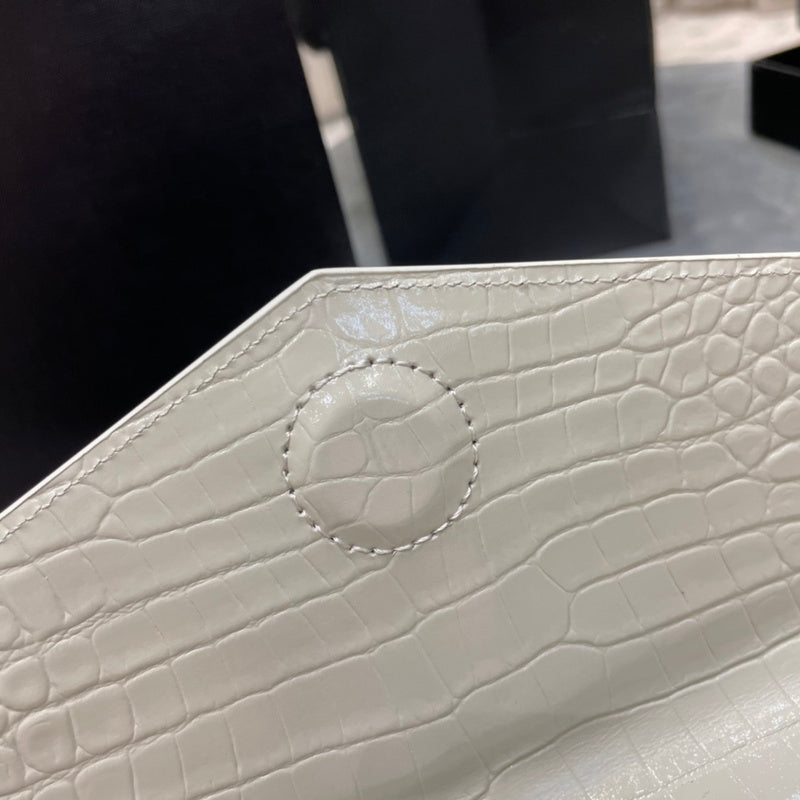Luxurious Totes - Latest - 8357