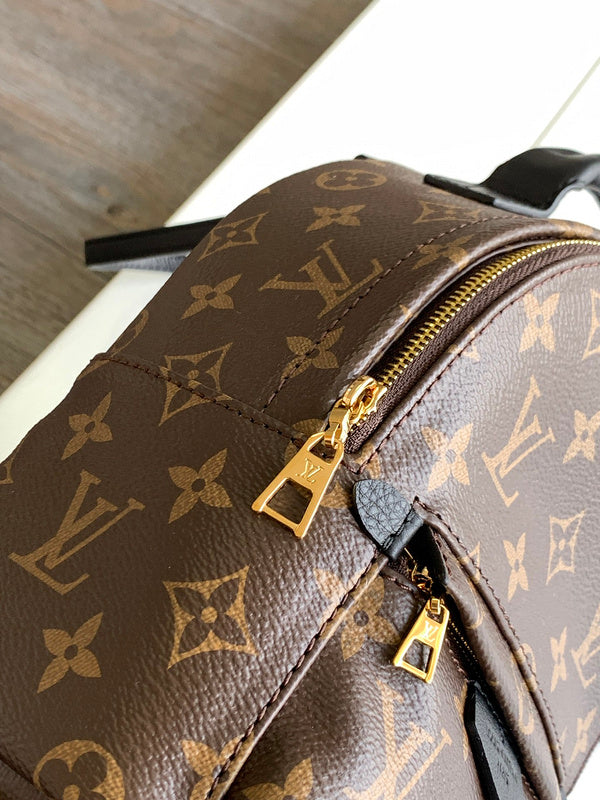 LOV - Luxurious Totes - 2010
