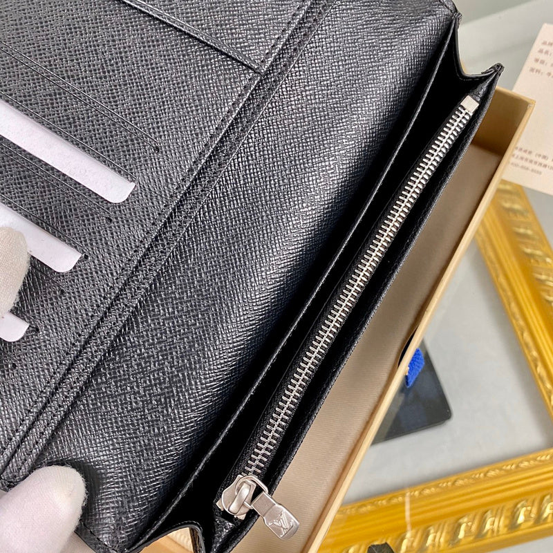 LOV - Luxurious Totes - 1669