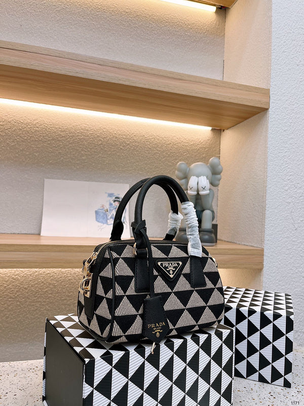 Luxurious Totes - PDA3 Bags - 308