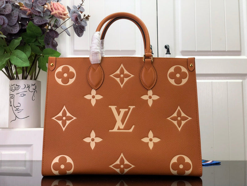 LOV - Luxurious Totes - 1362