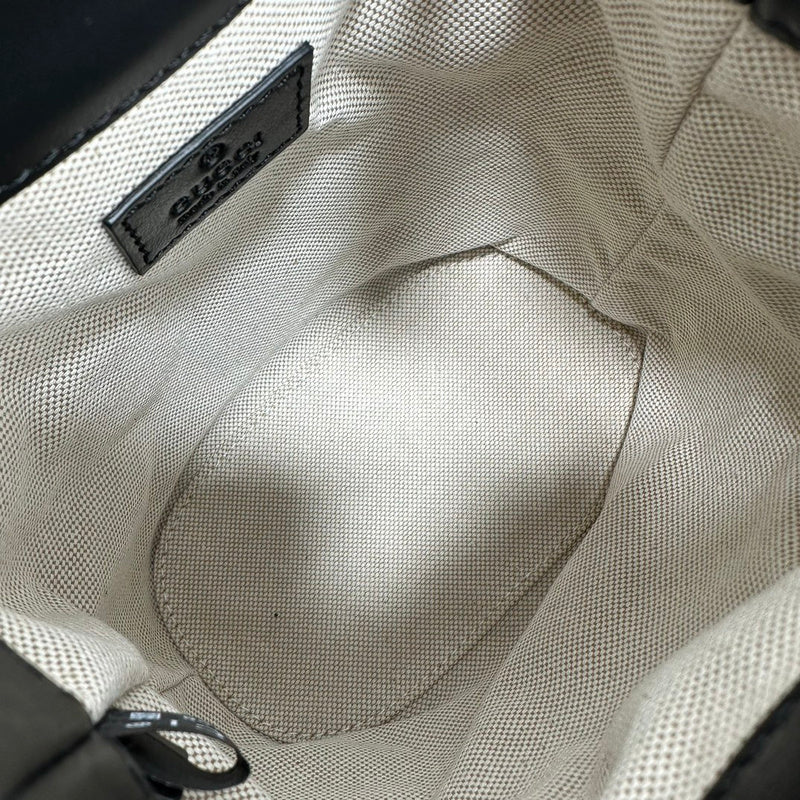 GUI - Luxurious Totes - 534