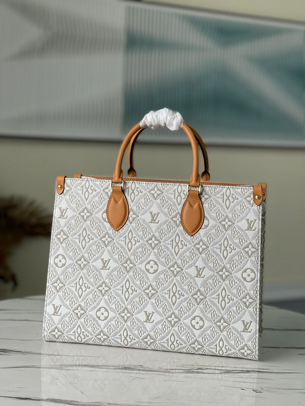 LOV - Luxurious Totes - 2137