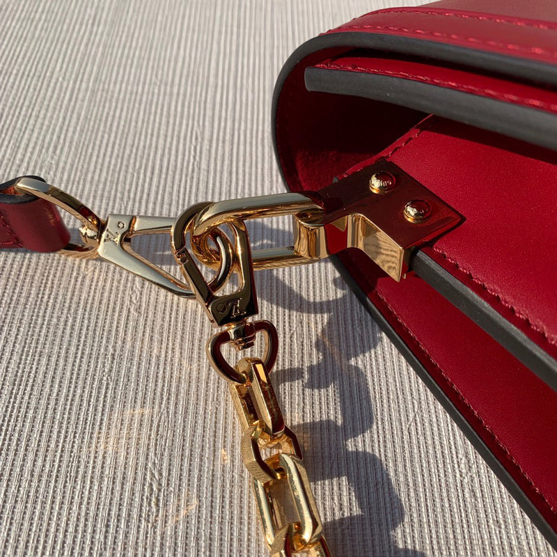 Luxurious Totes - Latest - 1922