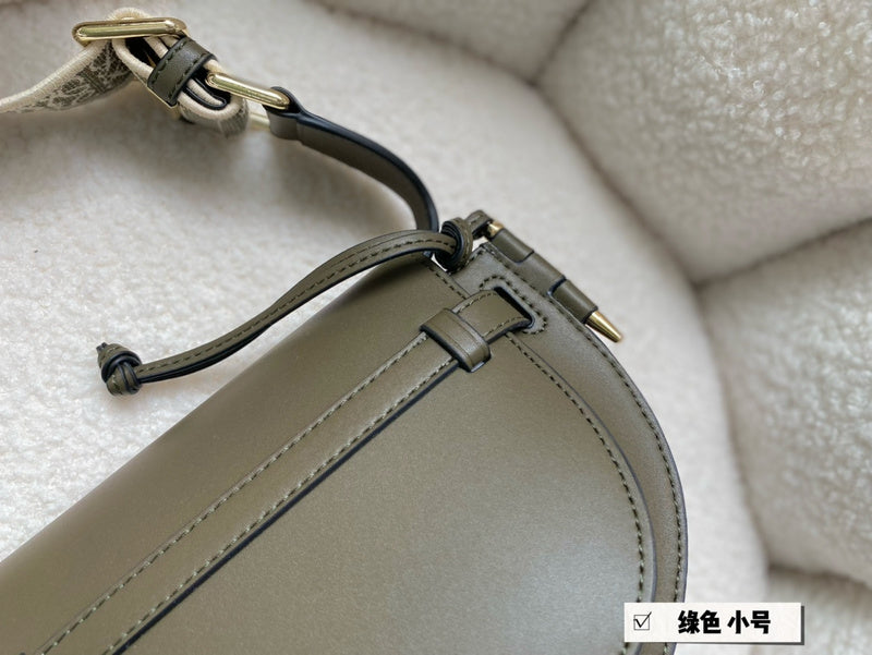 Luxurious Totes - LW-CH Bags - 015
