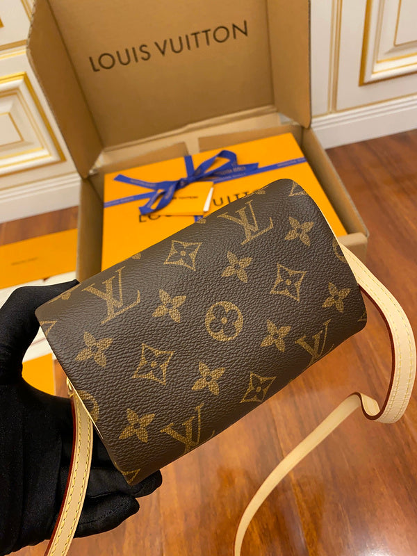 LOV - Luxurious Totes - 2093