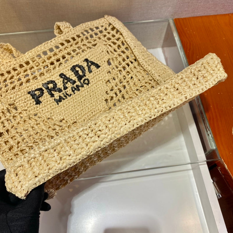 PDA - Luxurious Totes - 160