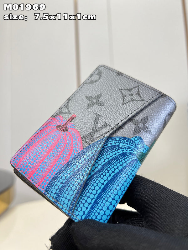 LOV - Luxurious Totes - 310