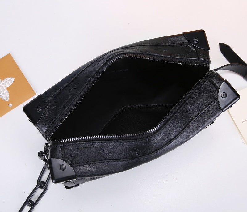 LOV - Luxurious Totes - 2611