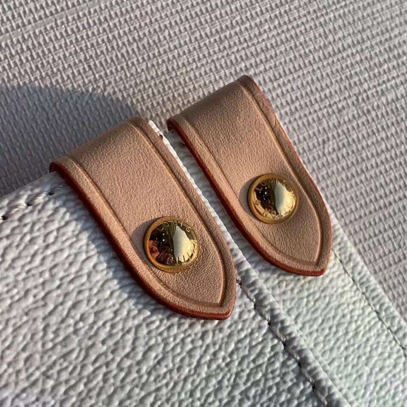 LOV - Luxurious Totes - 2278