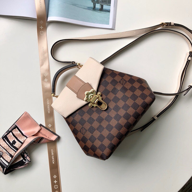 Luxurious Totes - Latest - 2957