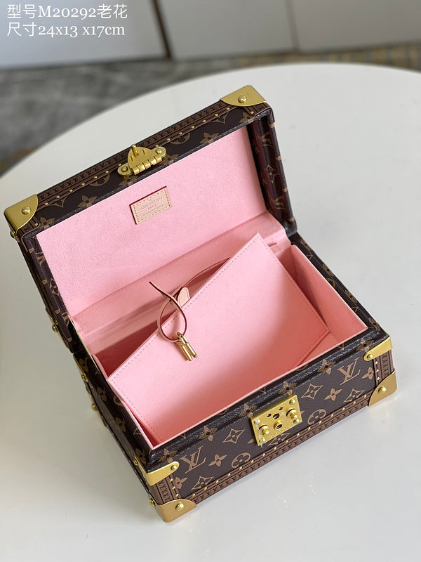 LOV - Luxurious Totes - 1079