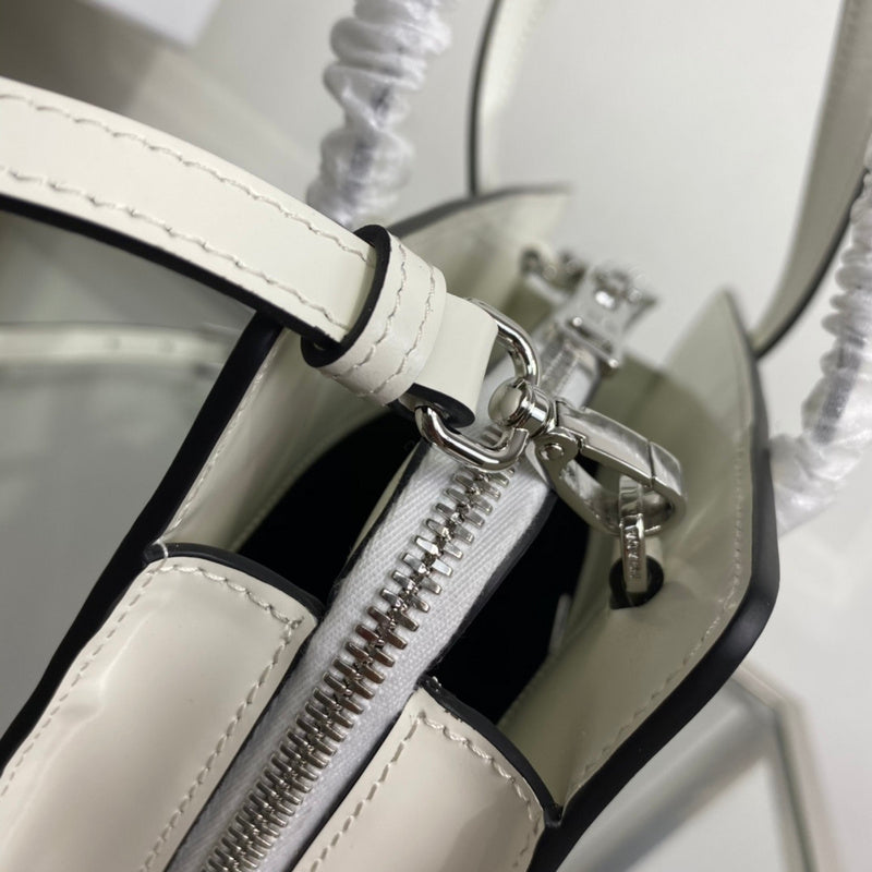 Luxurious Totes - Latest - 4597