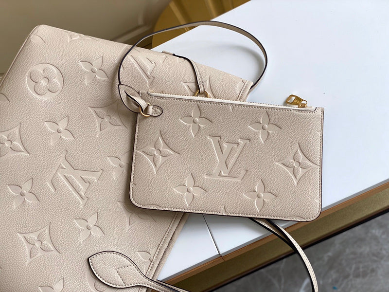 LOV - Luxurious Totes - 1674